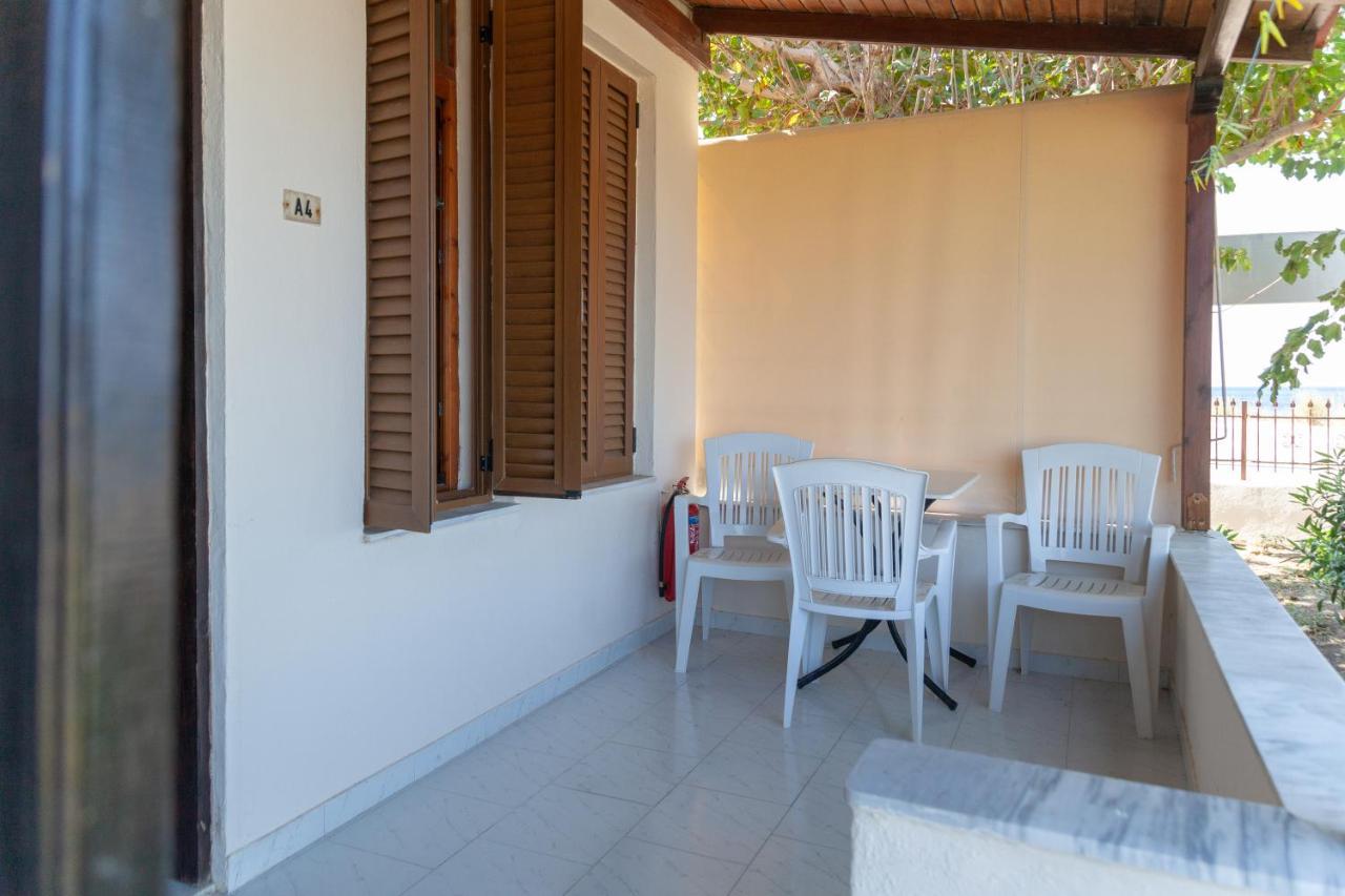 Athina Apartments Palaiopoli  Exteriör bild